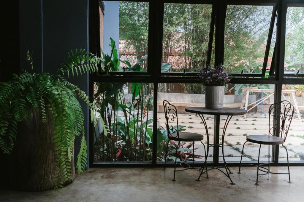 Hug Inn Phrae Buitenkant foto