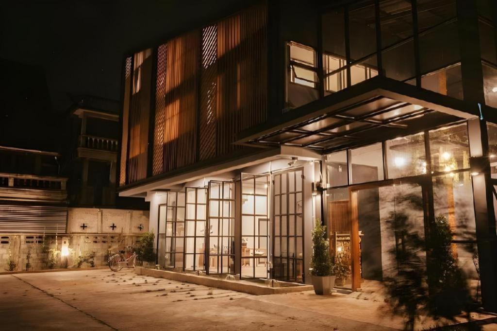 Hug Inn Phrae Buitenkant foto